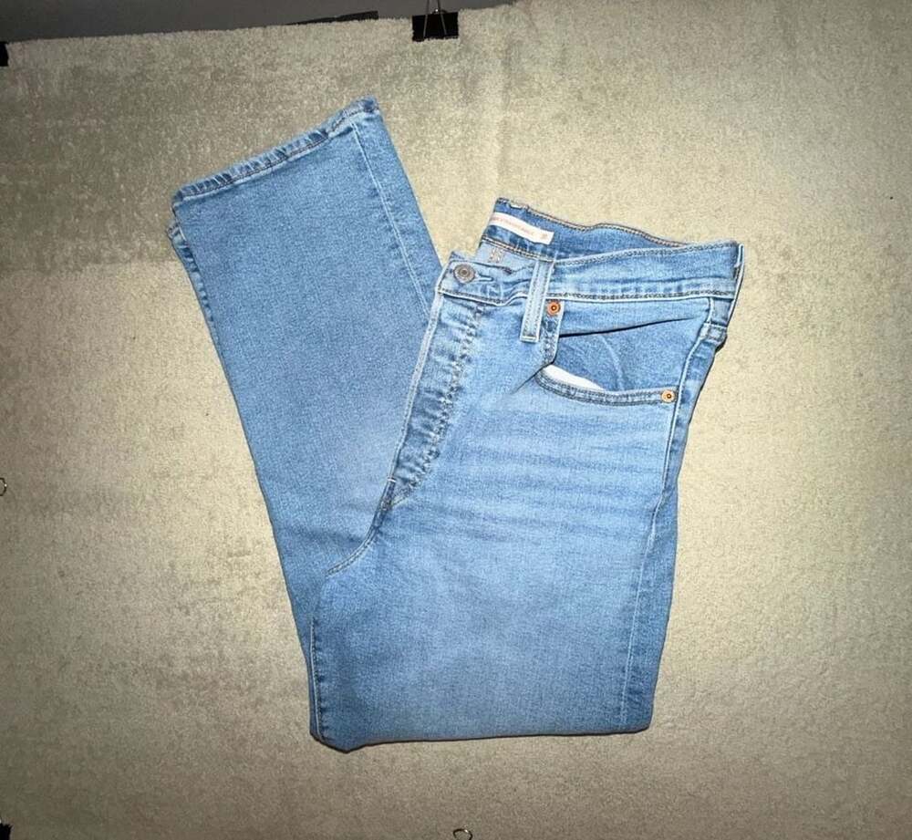 Levi's Ribcage Straight Ankle Jeans Size 31 Medium Wash Denim - Picture 11 of 12